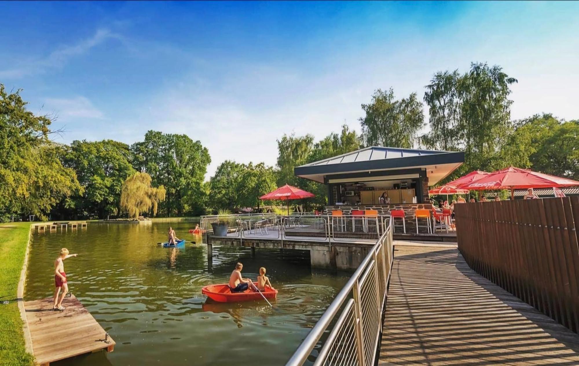 Willa Pipowagen Met Prive Hot Tub Lanaken Zewnętrze zdjęcie